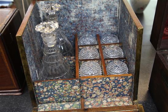 A 19th century mahogany decanter box, 13in.